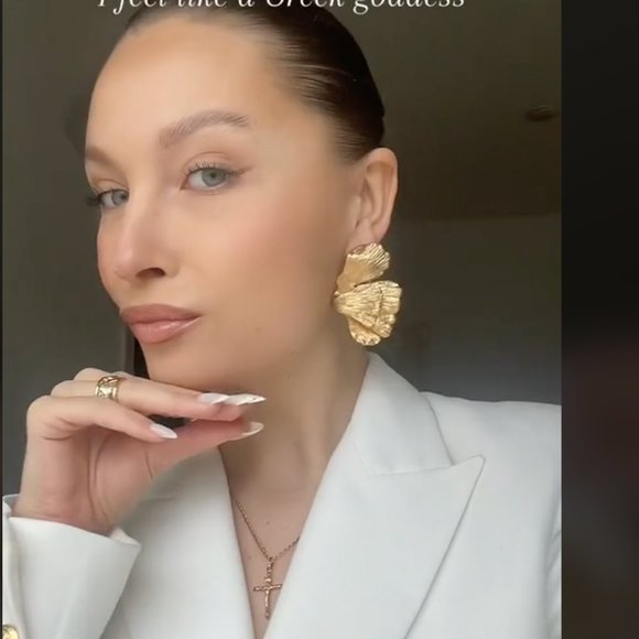 ZARA LEAF EARRINGS GOLDEN NWT - Picture 6 of 16